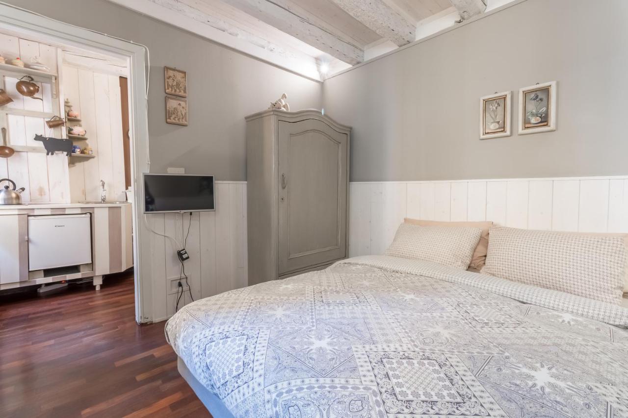 Ca Falier Piccolo - Little Sweet Studio In 10-12 Minutes From Bus&Train Station Appartement Venetië Buitenkant foto
