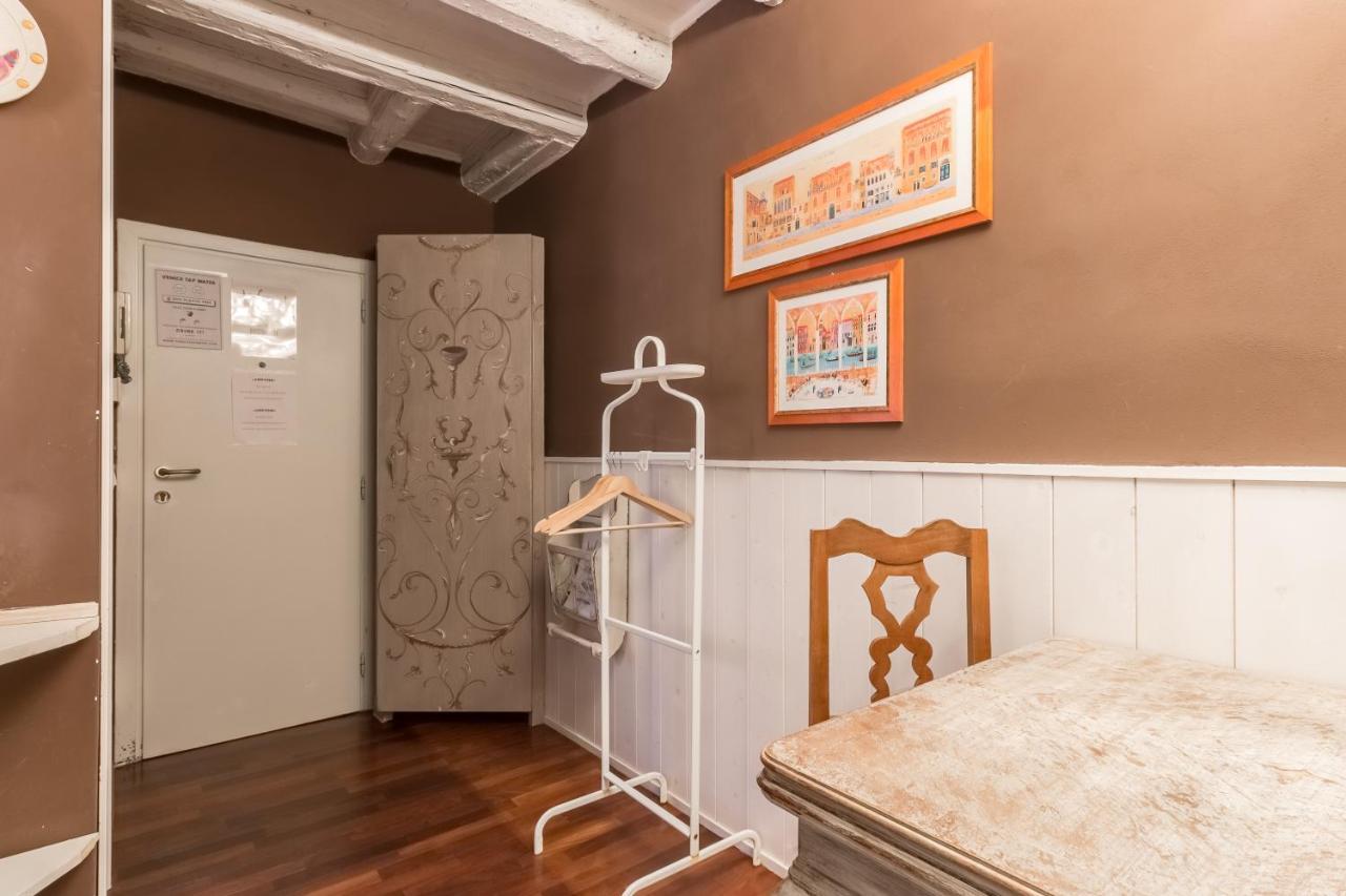 Ca Falier Piccolo - Little Sweet Studio In 10-12 Minutes From Bus&Train Station Appartement Venetië Buitenkant foto