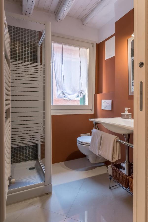 Ca Falier Piccolo - Little Sweet Studio In 10-12 Minutes From Bus&Train Station Appartement Venetië Buitenkant foto