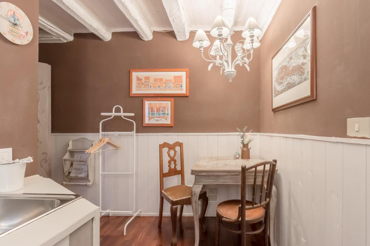 Ca Falier Piccolo - Little Sweet Studio In 10-12 Minutes From Bus&Train Station Appartement Venetië Buitenkant foto